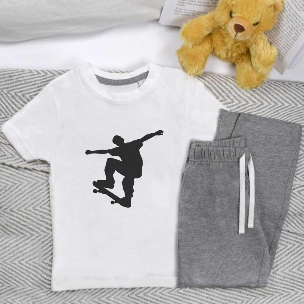 'Skateboarder' Kids Nightwear / Pyjama Set (KP041414)