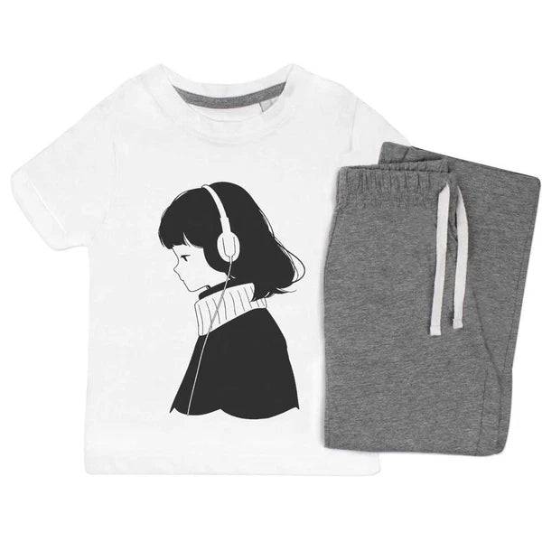 'Girl with Headphones' Kids Nightwear / Pyjama Set (KP047083)