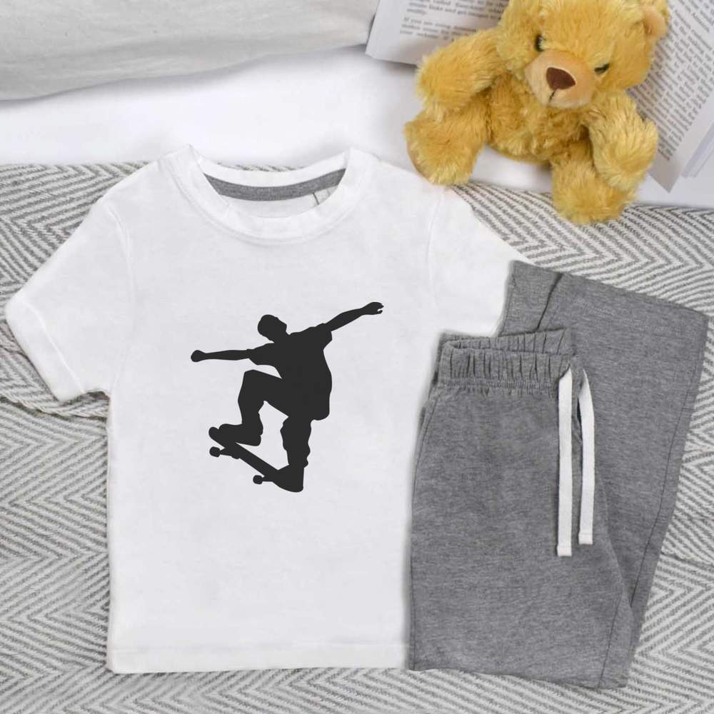 'Skateboarder' Kids Nightwear / Pyjama Set (KP041414)